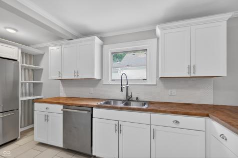 4915 Evanston Avenue Indianapolis IN 46205