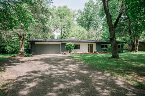 4888 Kessler View Drive Indianapolis IN 46220
