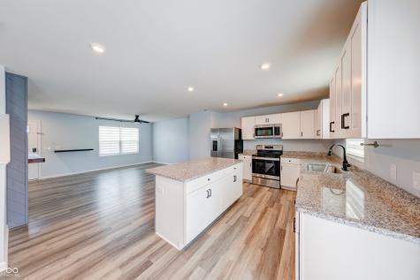 9758 Oak Grove Drive Pendleton IN 46064