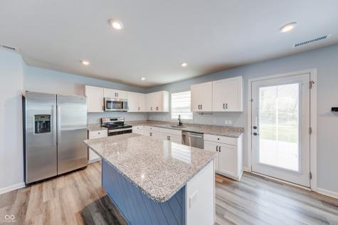 9758 Oak Grove Drive Pendleton IN 46064