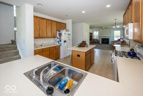 15935 Eastpark Court Noblesville IN 46060