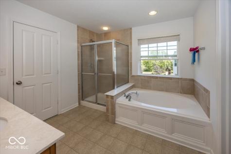 15935 Eastpark Court Noblesville IN 46060
