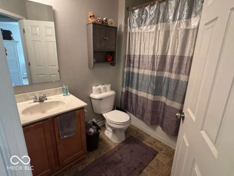 5833 High Grass Lane Indianapolis IN 46235