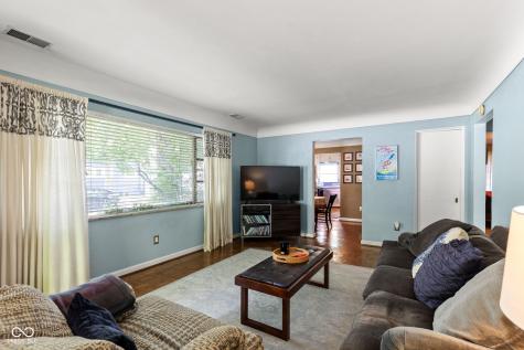 1602 Kessler Boulevard East Drive Indianapolis IN 46220