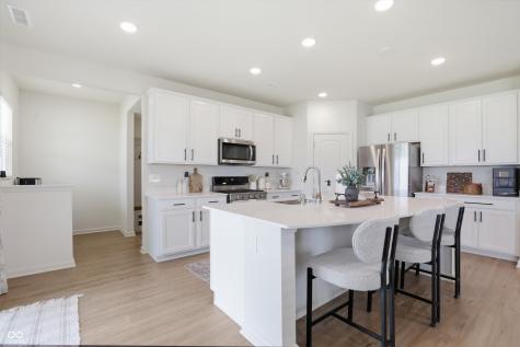 6768 Seabiscuit Road Whitestown IN 46075