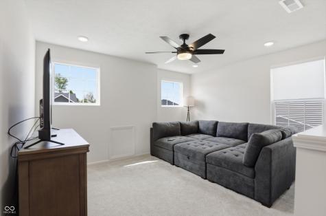 6768 Seabiscuit Road Whitestown IN 46075