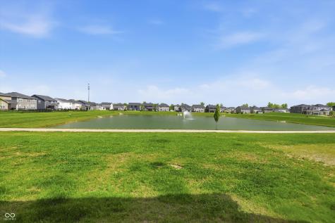 6768 Seabiscuit Road Whitestown IN 46075