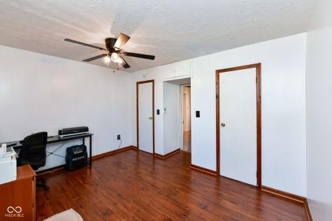 229 N 5th Street Elwood IN 46036