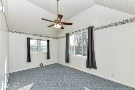 229 N 5th Street Elwood IN 46036