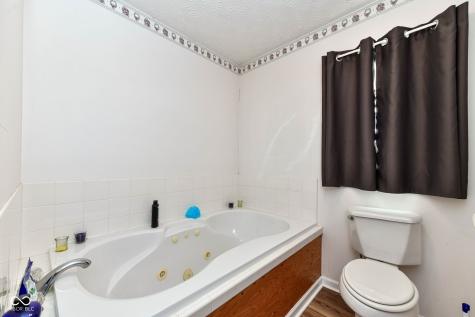 229 N 5th Street Elwood IN 46036