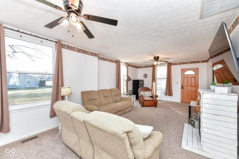 229 N 5th Street Elwood IN 46036