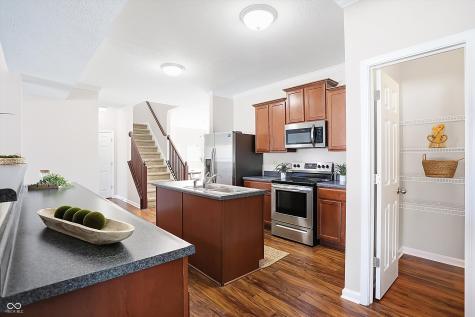 5938 Meadowview Drive Whitestown IN 46075