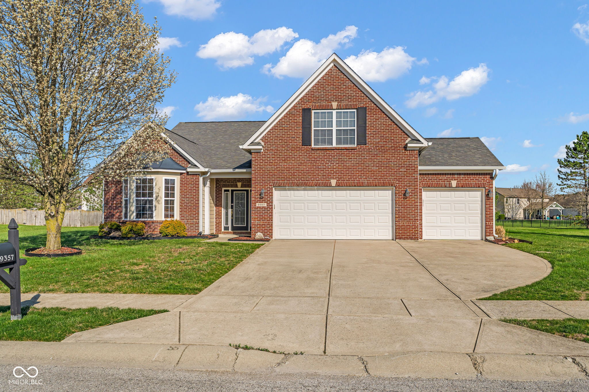 9357 Woodslake Drive Indianapolis IN 46278