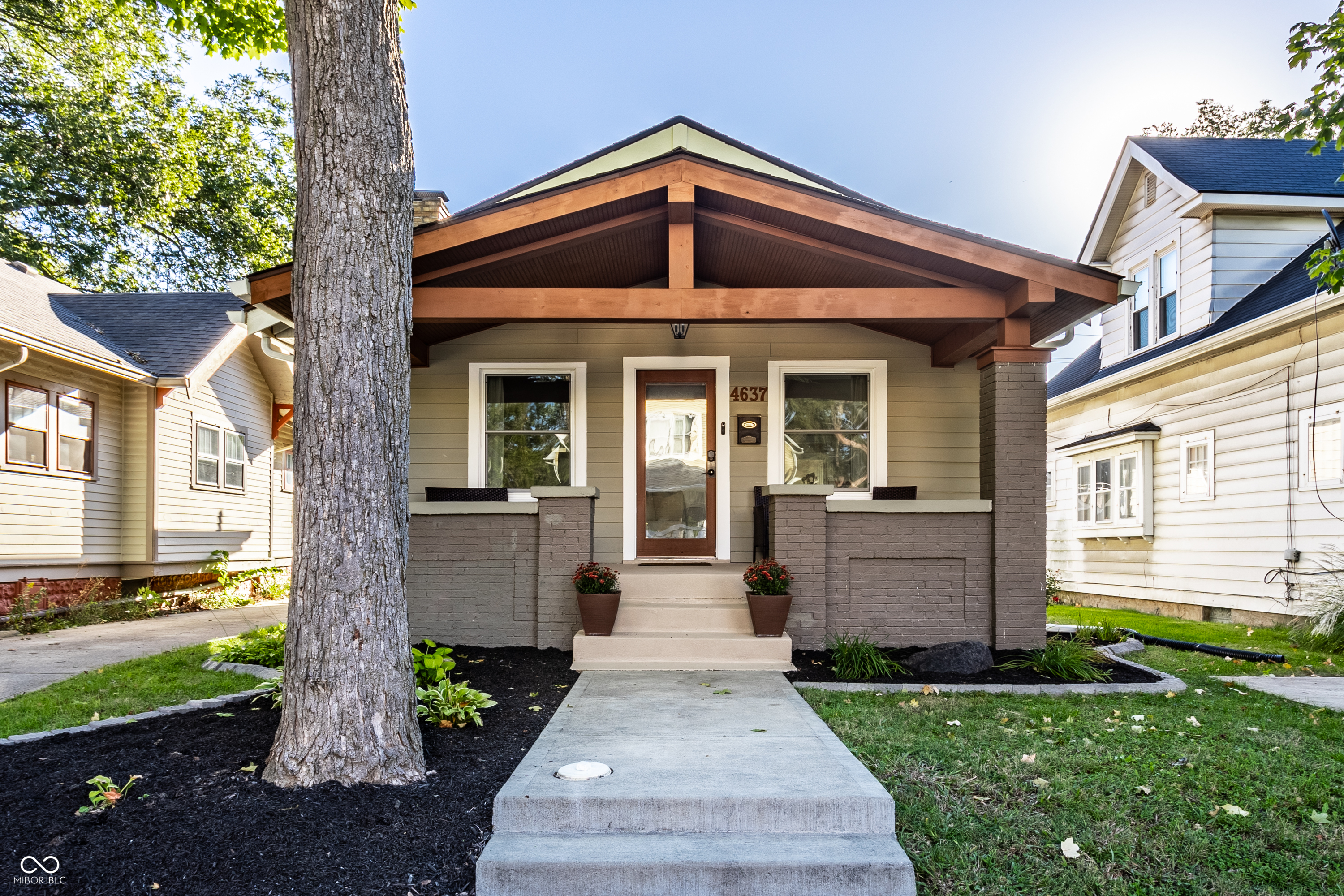 4637 Carrollton Avenue Indianapolis IN 46205