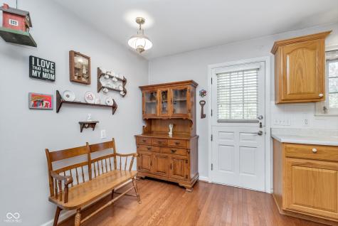 7332 Hoover Road Indianapolis IN 46260