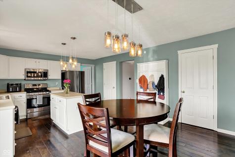 6624 Lakestone Court Indianapolis IN 46237