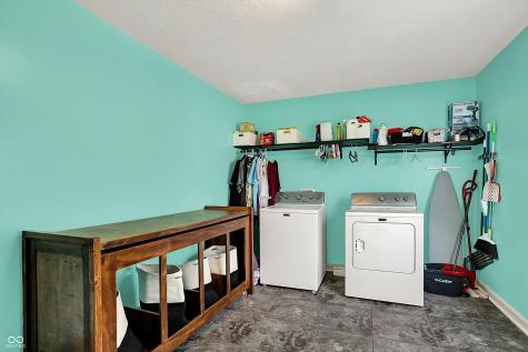 6624 Lakestone Court Indianapolis IN 46237