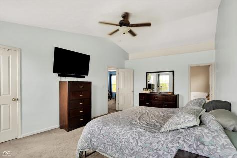 6624 Lakestone Court Indianapolis IN 46237