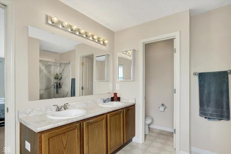 6624 Lakestone Court Indianapolis IN 46237