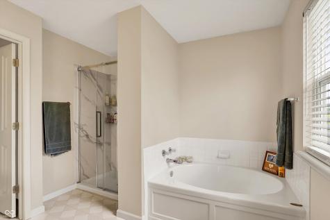 6624 Lakestone Court Indianapolis IN 46237