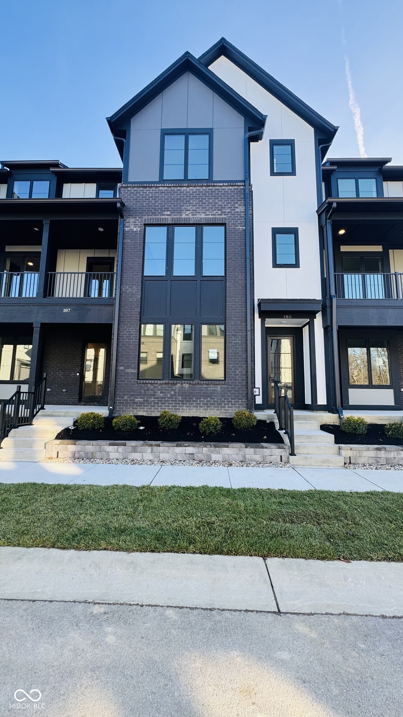 185 Midland Trace Loop Westfield IN 46074