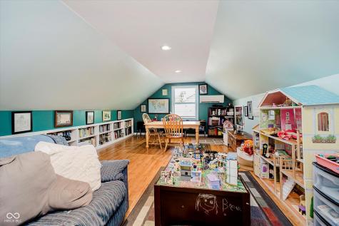530 N Buck Creek Road Greenfield IN 46140