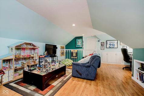 530 N Buck Creek Road Greenfield IN 46140
