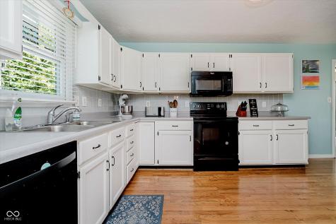 530 N Buck Creek Road Greenfield IN 46140