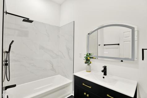 715 S Anderson Street Elwood IN 46036