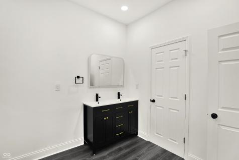 715 S Anderson Street Elwood IN 46036