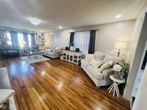 504 S Main Street Waldron IN 46182