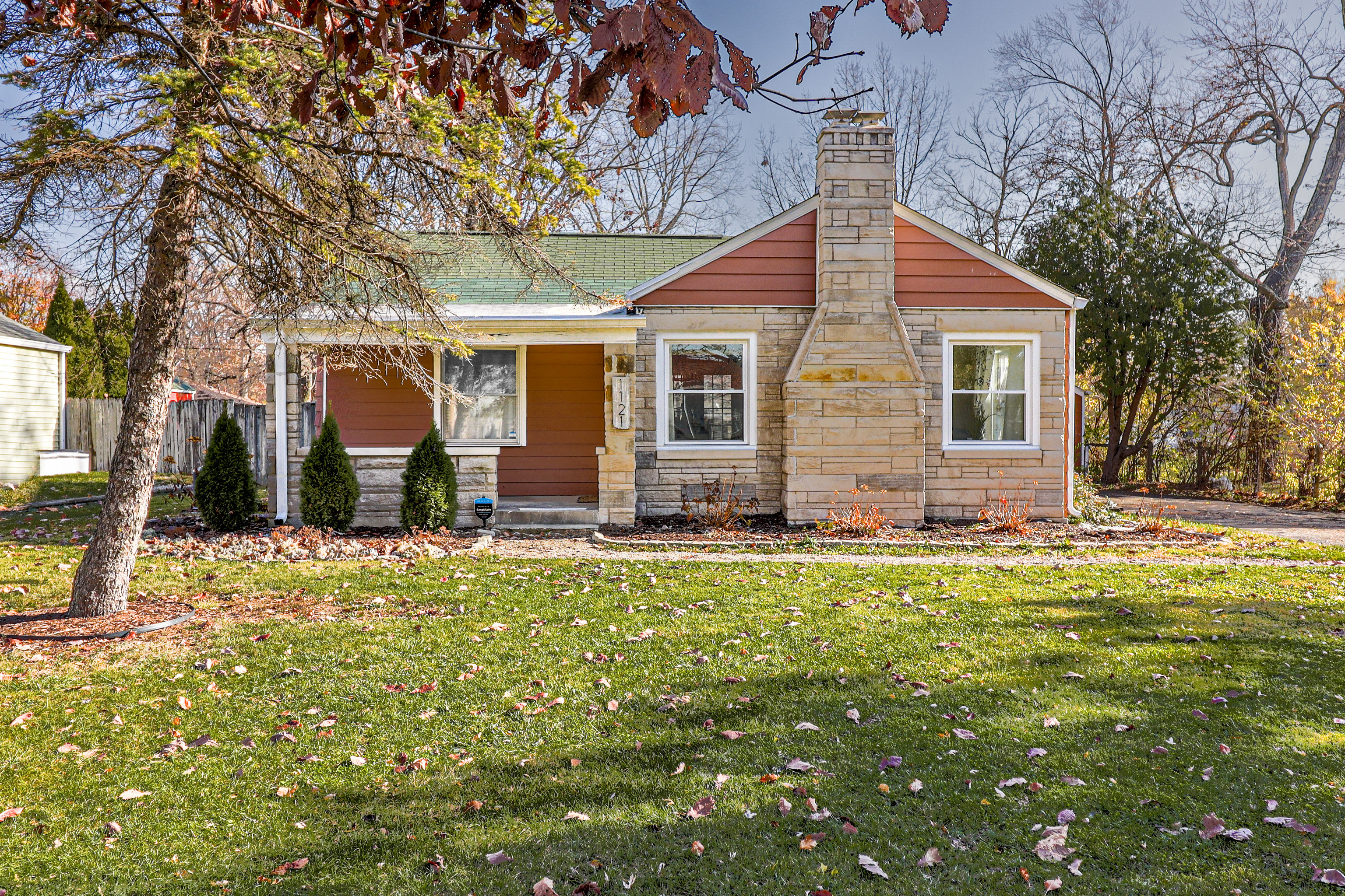 1121 Edgewood Drive Indianapolis IN 46219