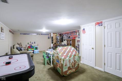 7625 Surrey Drive Indianapolis IN 46227