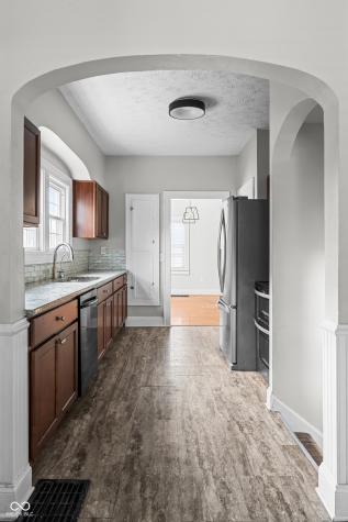 31 S Whitcomb Avenue Indianapolis IN 46241