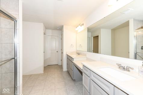 15104 Downham Drive Fishers IN 46037