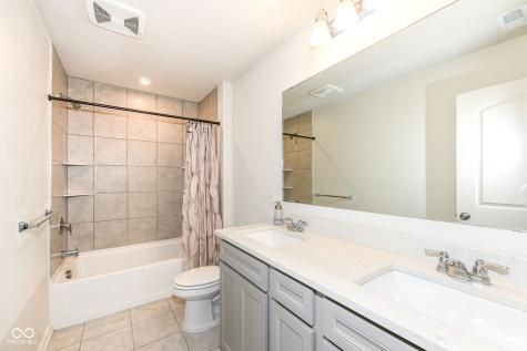 15104 Downham Drive Fishers IN 46037