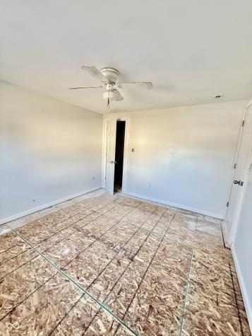 52 Fountain Lake Drive Greenfield IN 46140