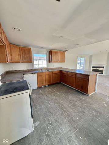 52 Fountain Lake Drive Greenfield IN 46140