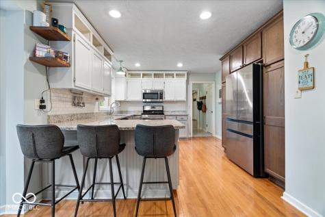 5003 Saint Charles Place Carmel IN 46033