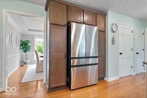 5003 Saint Charles Place Carmel IN 46033