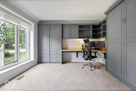 5003 Saint Charles Place Carmel IN 46033