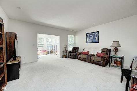 286 Angelina Way Avon IN 46123