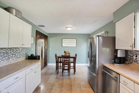 4220 E 550 S Lebanon IN 46052