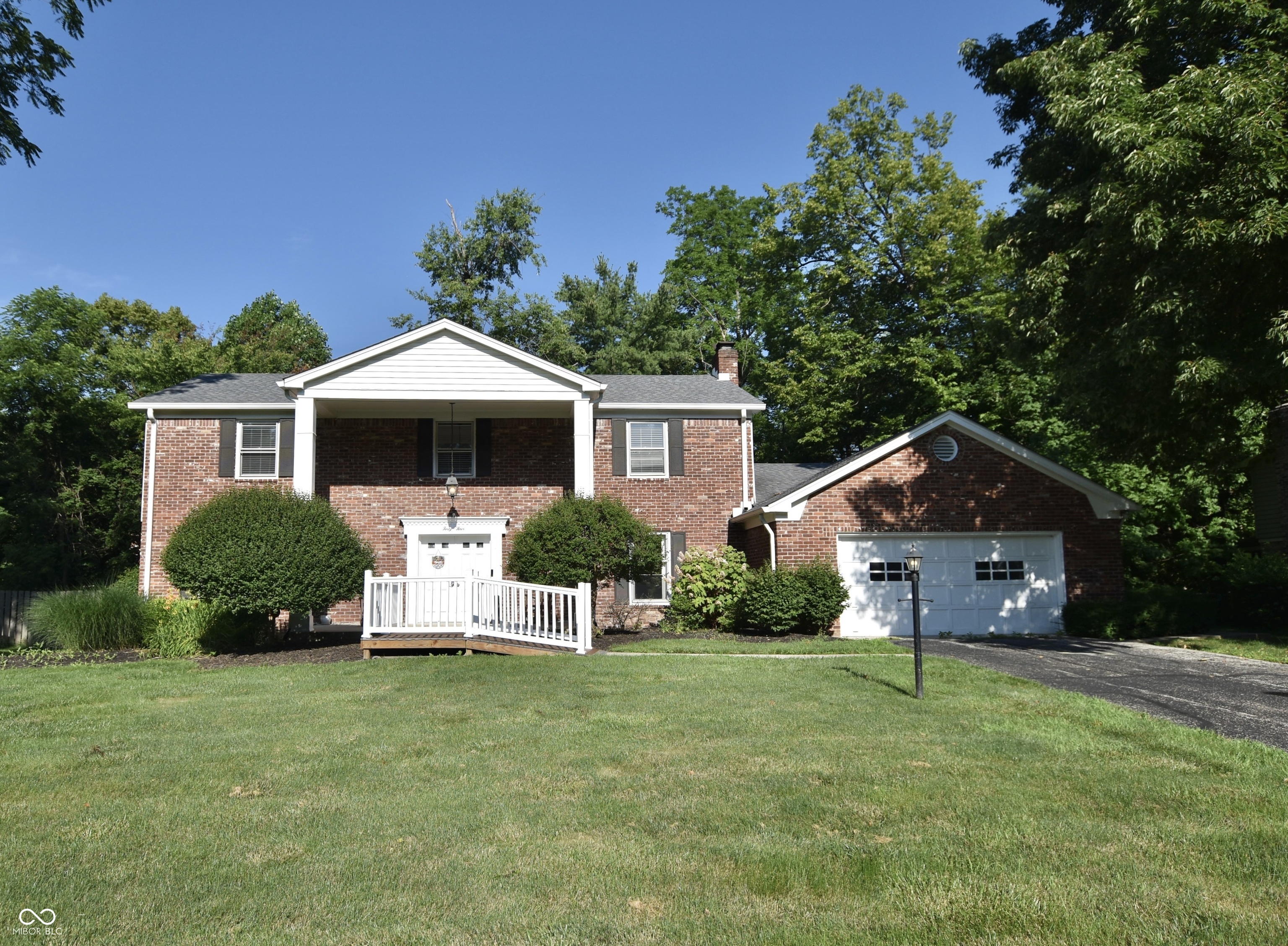 44 Horseshoe Lane Carmel IN 46033