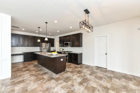 18372 Clayborne Drive Westfield IN 46074