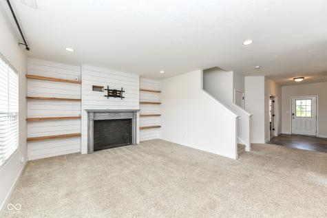 18372 Clayborne Drive Westfield IN 46074
