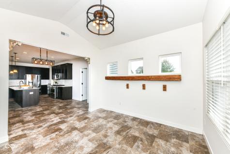 18372 Clayborne Drive Westfield IN 46074