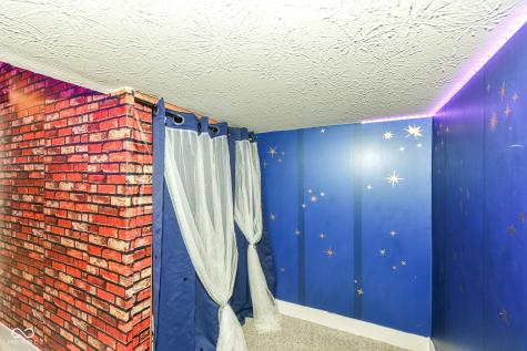 18372 Clayborne Drive Westfield IN 46074