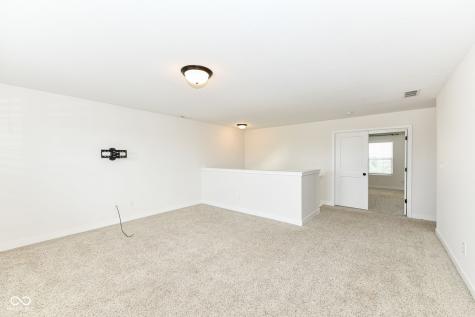 18372 Clayborne Drive Westfield IN 46074