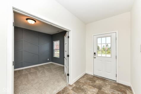 18372 Clayborne Drive Westfield IN 46074